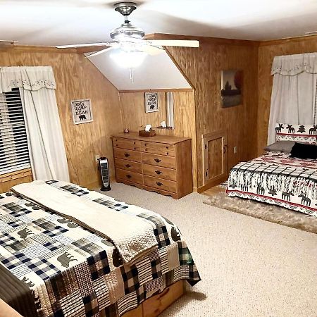 One Of A Kind Rustic Log Cabin Near Bryce Resort - Large Game Room - Fire Pit - Large Deck - Bbq Basye Zewnętrze zdjęcie
