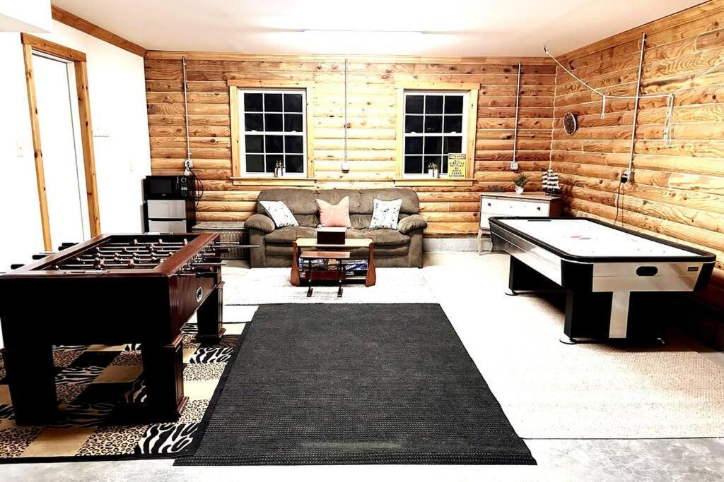 One Of A Kind Rustic Log Cabin Near Bryce Resort - Large Game Room - Fire Pit - Large Deck - Bbq Basye Zewnętrze zdjęcie