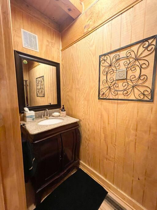 One Of A Kind Rustic Log Cabin Near Bryce Resort - Large Game Room - Fire Pit - Large Deck - Bbq Basye Zewnętrze zdjęcie