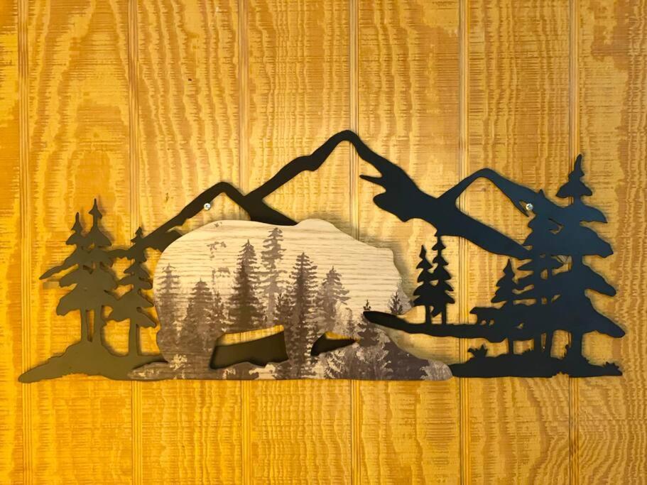 One Of A Kind Rustic Log Cabin Near Bryce Resort - Large Game Room - Fire Pit - Large Deck - Bbq Basye Zewnętrze zdjęcie