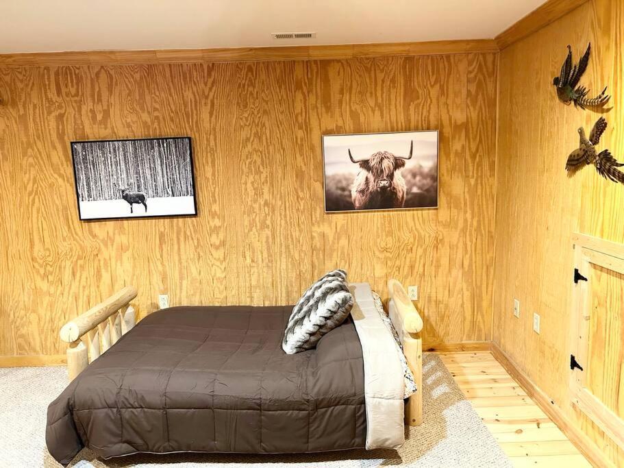 One Of A Kind Rustic Log Cabin Near Bryce Resort - Large Game Room - Fire Pit - Large Deck - Bbq Basye Zewnętrze zdjęcie