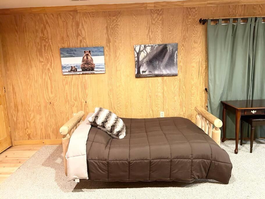 One Of A Kind Rustic Log Cabin Near Bryce Resort - Large Game Room - Fire Pit - Large Deck - Bbq Basye Zewnętrze zdjęcie